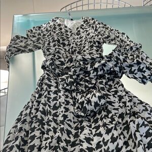 Elegant Monochrome Long Sleeve Dress